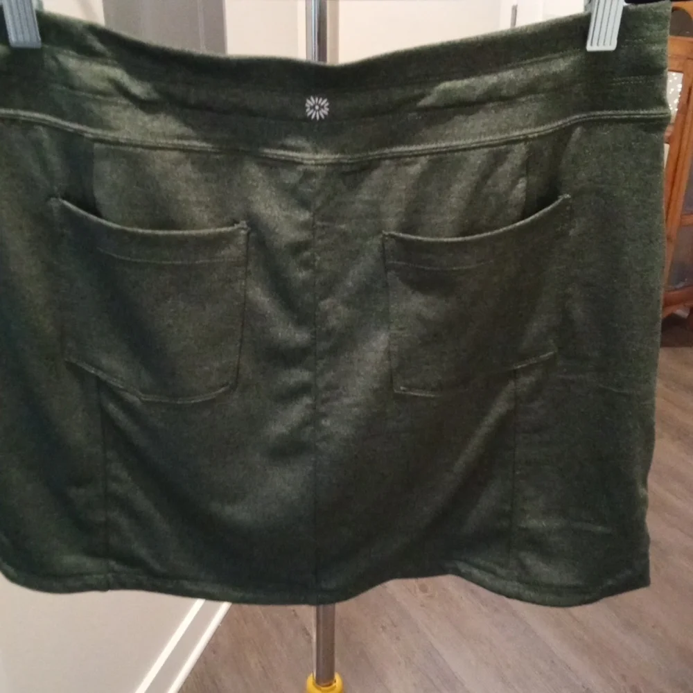 Skort - Picture 2 of 5